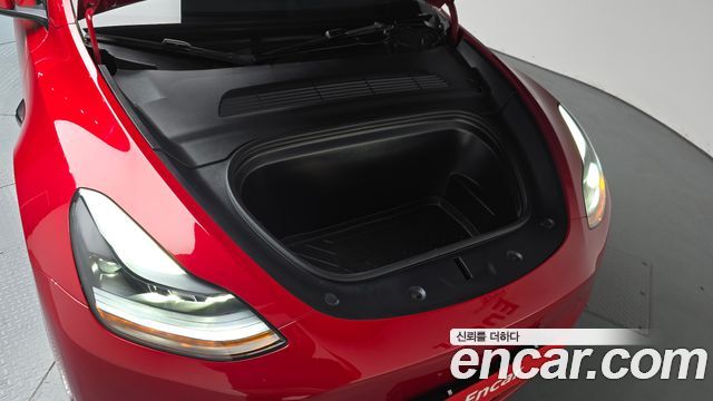 Tesla Model Y RWD - фото 4
