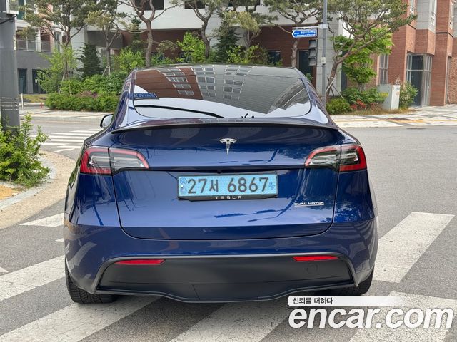 Tesla Model Y Performance AWD - фото 3