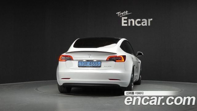 Tesla Model 3 Long Range AWD - фото 3