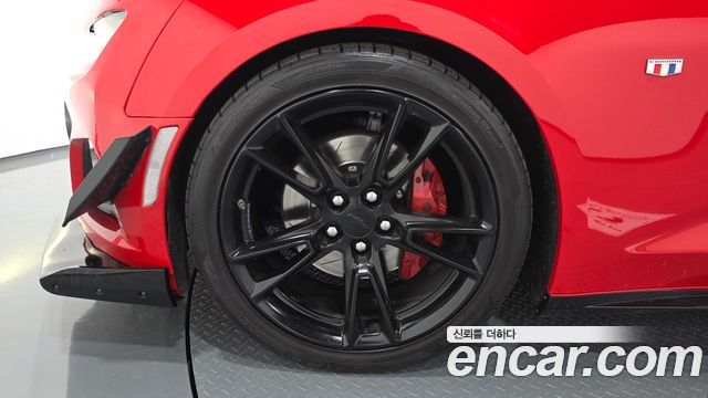 Chevrolet (GM Daewoo) Camaro Новый SS 6.2 V8 Volcano Red - фото 4