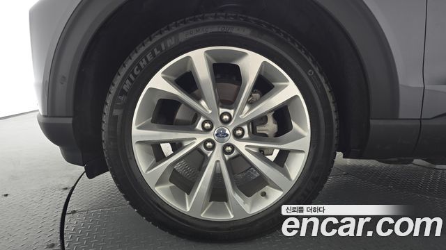 Ford Explorer 6-го поколения 3.0 Platinum 4WD - фото 3