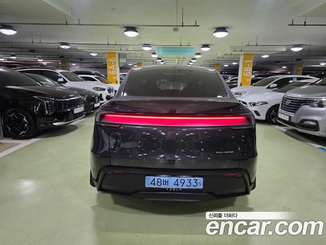 Tesla Model Y Long Range AWD - фото 2