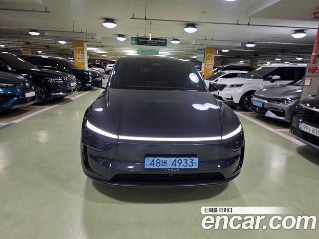 Tesla Model Y Long Range AWD - фото 3