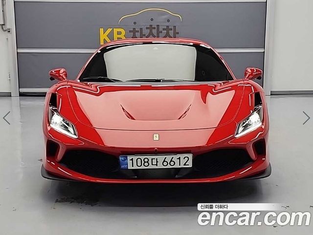 Ferrari F8 3.9 V8 - фото 1