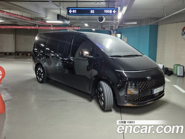 Hyundai Staria 4WD Lounge 9-Seater Inspiration - фото 1
