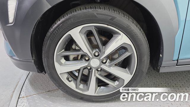 Hyundai Kona 1.6 Turbo 2WD Premium - фото 4