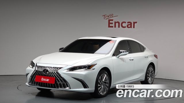 Lexus ES 7-го поколения Executive - фото 0