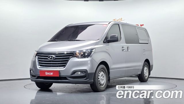 Hyundai Starex Новый Van 5-Seater Style - фото 0