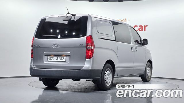 Hyundai Starex Новый Van 5-Seater Style - фото 1