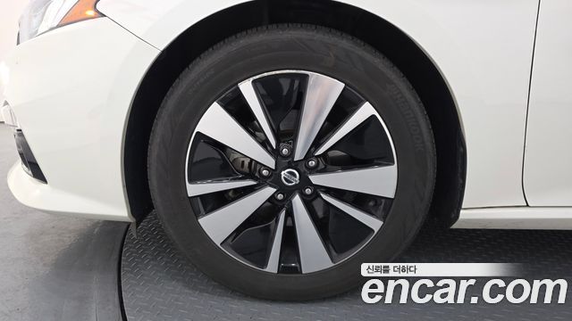 Nissan Altima L34 2.5 Special Edition - фото 4