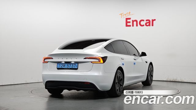 Tesla Model 3 RWD - фото 1