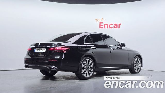 Mercedes-Benz E-Class W213 E450 4MATIC Exclusive - фото 1
