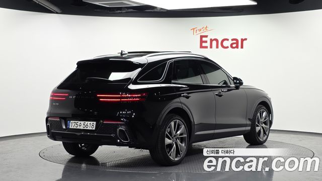 Genesis GV70 2.5T Gasoline 2WD - фото 1