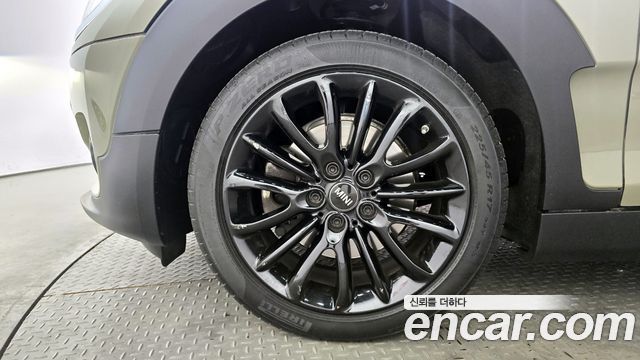Mini Clubman Untied suit Edition 2nd - фото 4