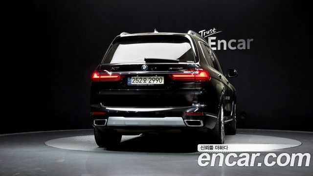 BMW X7 G07 xDrive 40i Design Pure Excellence 6-Seater - фото 3