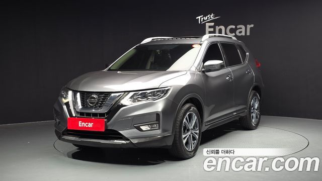 Nissan X-Trail 2.5 4WD - фото 0