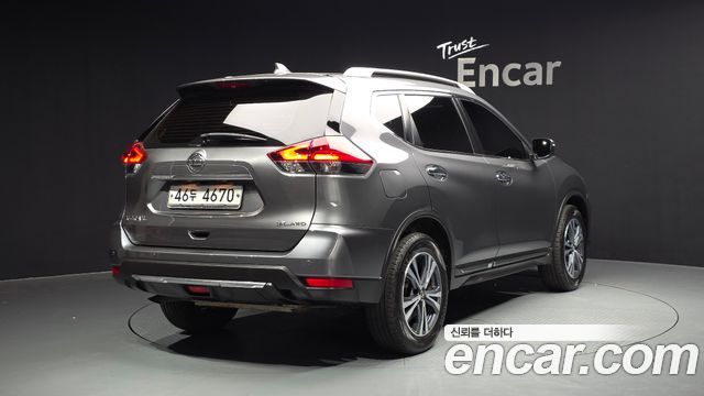 Nissan X-Trail 2.5 4WD - фото 1