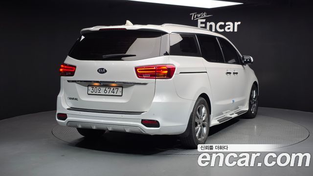Kia Carnival Новый 9-Seater Noblesse Special - фото 1