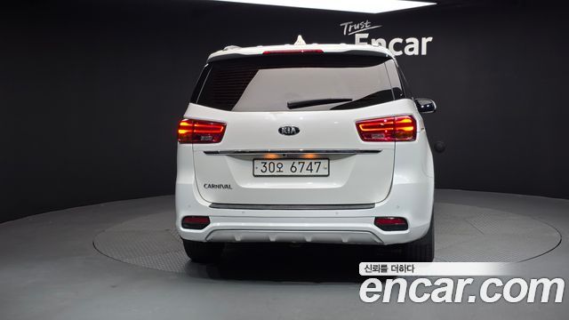 Kia Carnival Новый 9-Seater Noblesse Special - фото 3