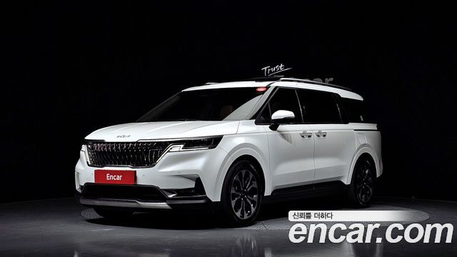 Kia Carnival 4-го поколения 9-Seater Signature - фото 0