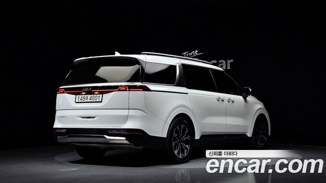 Kia Carnival 4-го поколения 9-Seater Signature - фото 1