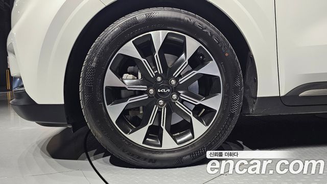 Kia Carnival 4-го поколения 9-Seater Signature - фото 4