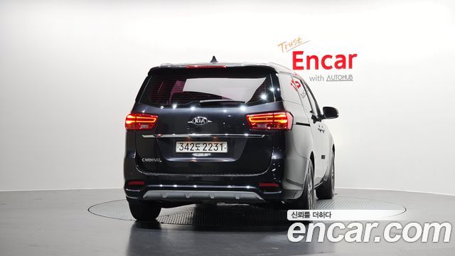 Kia Carnival Новый 9-Seater Luxury - фото 3