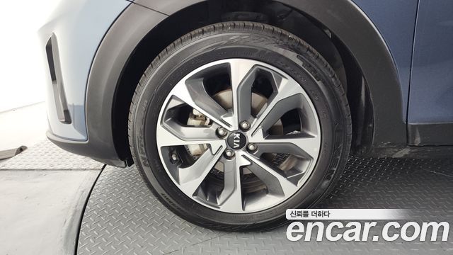 Kia Stonic Diesel 1.6 Prestige - фото 4