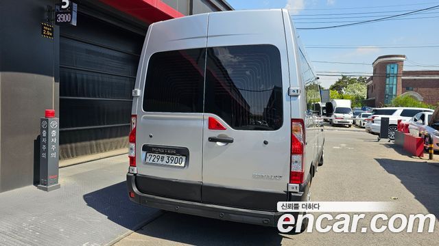 Renault Samsung Master 2.3 15-Seater - фото 3