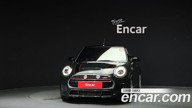 Mini Cooper Convertible JCW 3rd - фото 2