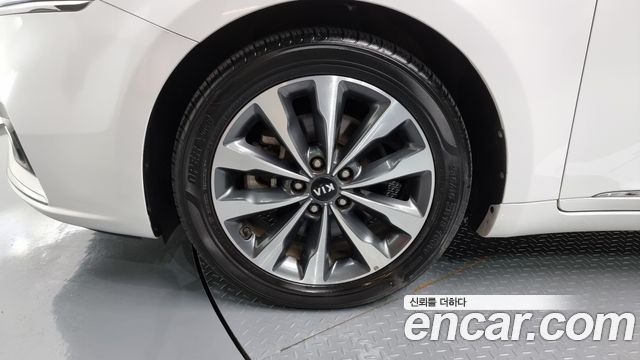 Kia K7 Совершенно новый 3.0 LPI Luxury (Rental Car) - фото 4