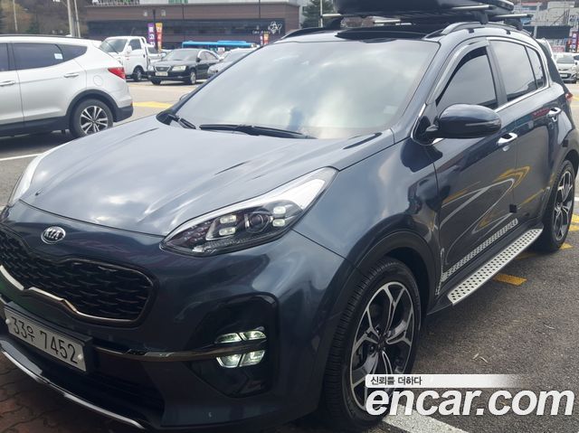 Kia Sportage Diesel 2.0 4WD Inteligent - фото 0