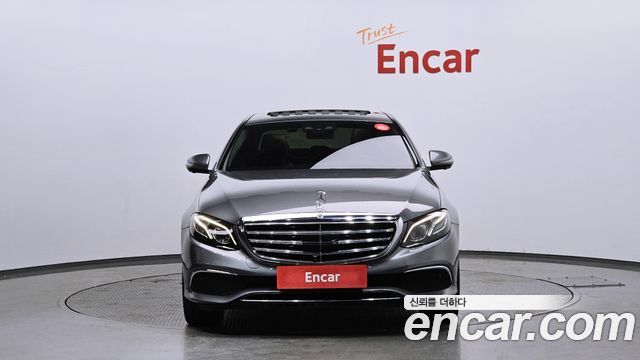 Mercedes-Benz E-Class W213 E300 4MATIC Exclusive - фото 2