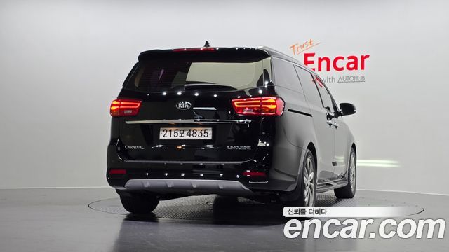 Kia Carnival Новый 7-Seater Limousine VIP - фото 3
