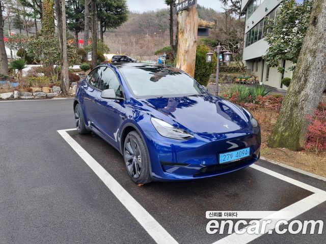 Tesla Model Y RWD - фото 2