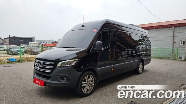 Mercedes-Benz Sprinter 3.0 Diesel W907 - фото 0