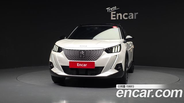 Peugeot 2008 2-го поколения EV GT - фото 2