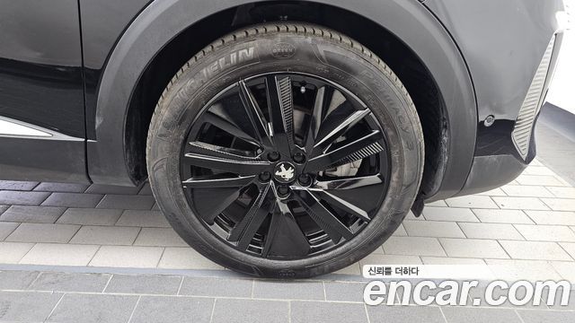Peugeot 5008 2-го поколения 1.2 Pure Tech GT - фото 4