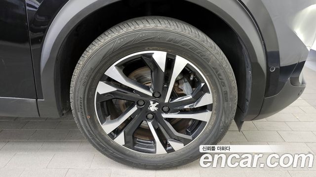 Peugeot 2008 2-го поколения EV GT - фото 4