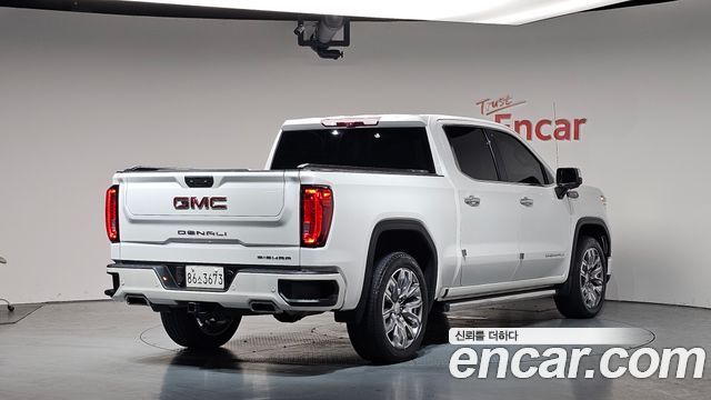 GMC Sierra Denali - фото 0