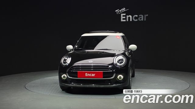 Mini Cooper 5Door HIGH 3rd - фото 2