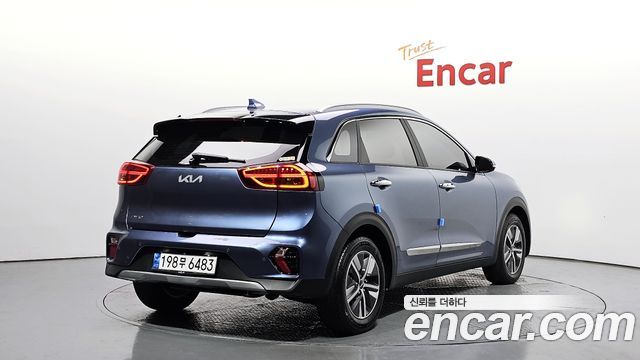 Kia Niro Новый 1.6 HEV Signature - фото 1