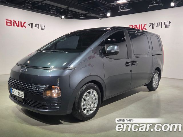 Hyundai Staria Cargo 3-Seater Modern - фото 0