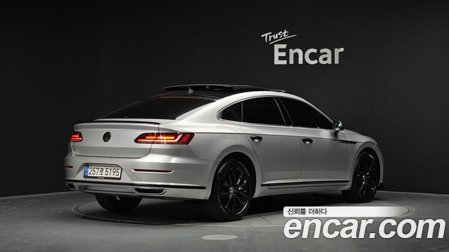 Volkswagen Arteon 2.0 TDI Premium - фото 1