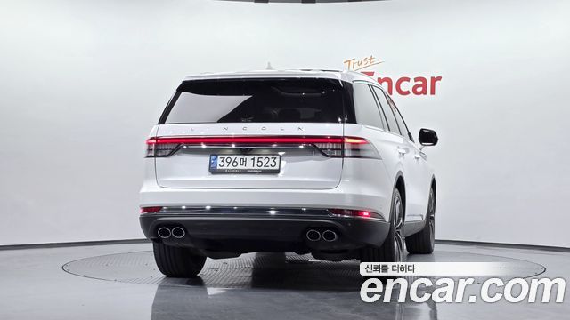 Lincoln Aviator 2-го поколения 3.0 Reserve AWD - фото 3