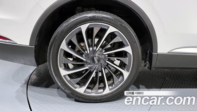 Lincoln Aviator 2-го поколения 3.0 Reserve AWD - фото 4