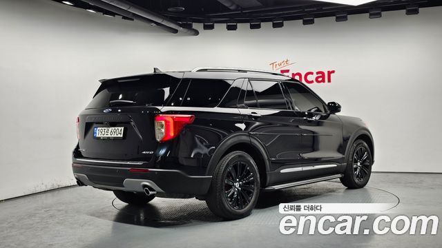 Ford Explorer 6-го поколения 2.3 LimIted 4WD - фото 1