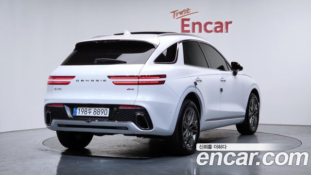 Genesis GV70 2.5T Gasoline AWD - фото 1