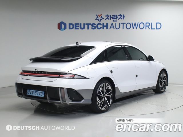 Hyundai Ioniq6 Long Range AWD Prestige - фото 1