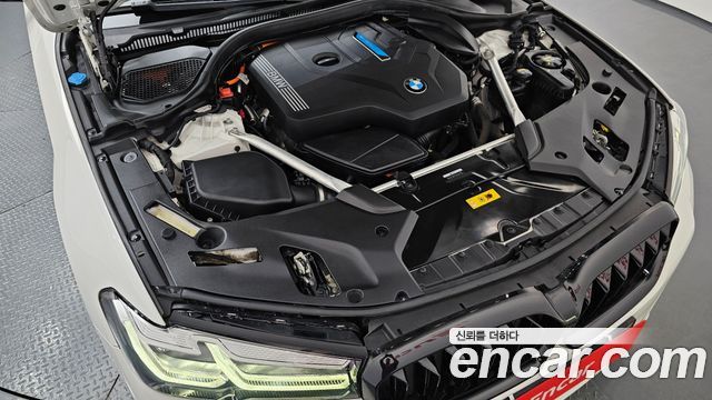 BMW 5-Series G30 530e M Sport - фото 4